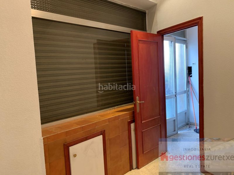 Foto 9a9eedc2-a859-4a30-95f9-ee598ccc9c6b. Local comercial a Basurtu Bilbao