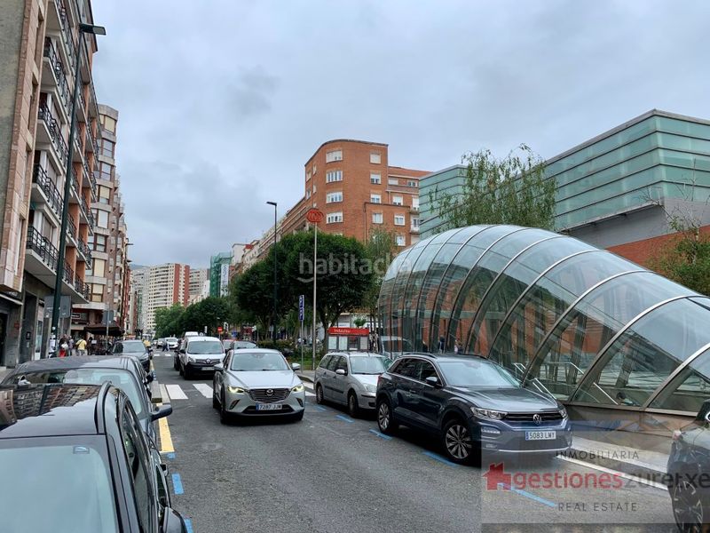 Foto 819770a2-e54a-49ba-b83b-41741331f632. Aparcament cotxe a Sabino Arana-Jesuitas Bilbao