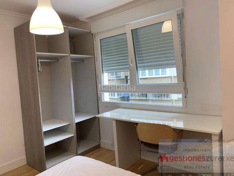 Foto 8a512e0b-1c49-4654-877d-a76f38a697f3. Rent flat in Ametzola Bilbao