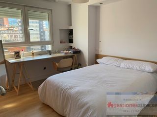 Affitto Appartamento  Avenida ferrocarril del. Piso para estudiantes en alquiler en la casilla, bilbao  4 habit