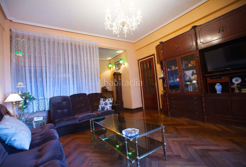 Foto 00e15d6c-663b-4b93-bb49-77eb38e18535. Piso centro piso con garaje y trastero en Basurtu Bilbao