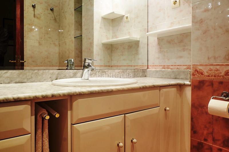 Foto 18685768-9bd1-4be2-acd3-e8ec3cae75bc. Piso centro piso con garaje y trastero en Basurtu Bilbao