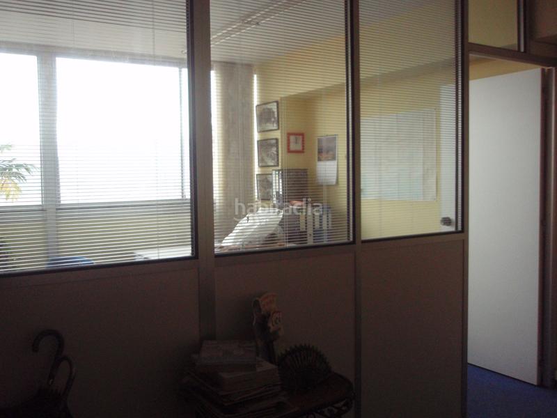 Foto dbc857ac-d744-44d1-8979-32a11823bd0d. Alquiler oficina en hurtado de amezaga kalea 27 oficina de 35 m2 en edificio sanreza, en Bilbao