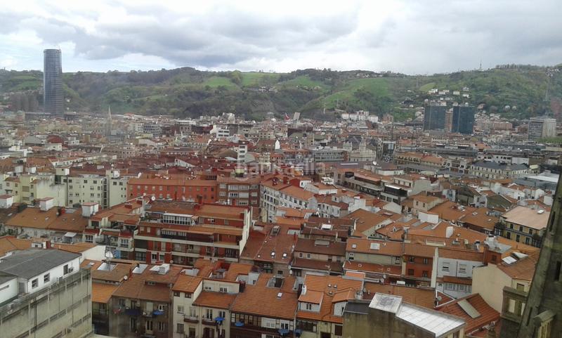 Foto 436fdb9d-603e-4936-b006-038ee226861b. Location bureau dans hurtado de amezaga kalea 27 dans Bilbao
