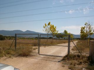 Terreny residencial a Castalla. Ocasion estupendo terrreno  de 45000 m luz y agua  de contador p