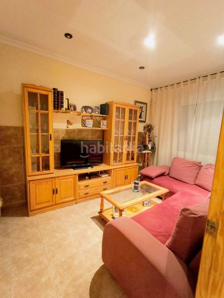 Foto 3e36815a-70da-42b9-9faa-7fe8387c76ea. Casa amb xemeneia calefacció a Centro Sant Vicent del Raspeig