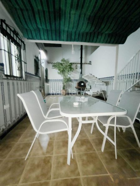Foto 779394fe-b110-4f05-804b-837593e81397. Casa amb xemeneia calefacció a Centro Sant Vicent del Raspeig