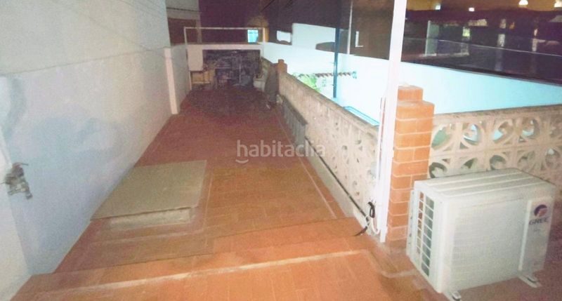 Foto 901dd6a9-3744-4de0-b571-40bb9468c7b5. Casa amb xemeneia calefacció a Centro Sant Vicent del Raspeig