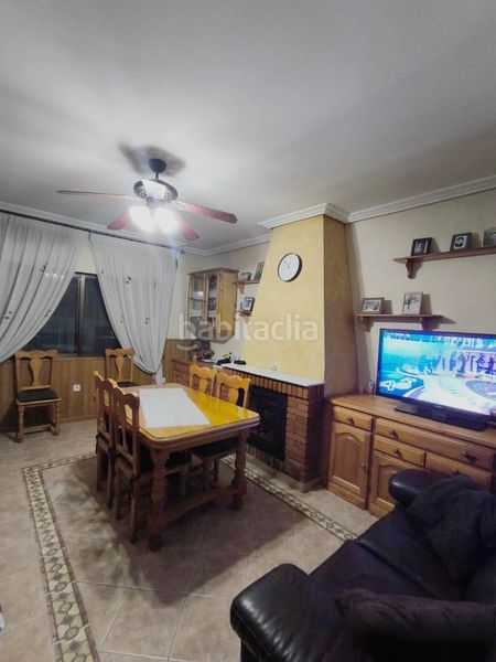Foto b7e14bed-7c2f-47a3-b626-d19451b67f4e. Casa amb xemeneia calefacció a Centro Sant Vicent del Raspeig