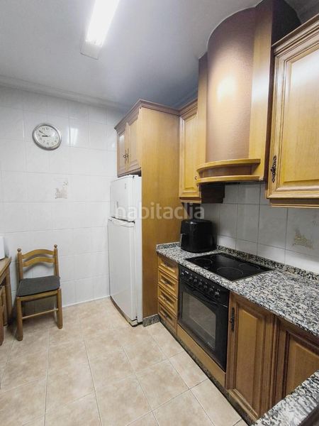 Foto fca58ea1-e66c-4f16-9264-adf928e3b56a. Casa amb xemeneia calefacció a Centro Sant Vicent del Raspeig