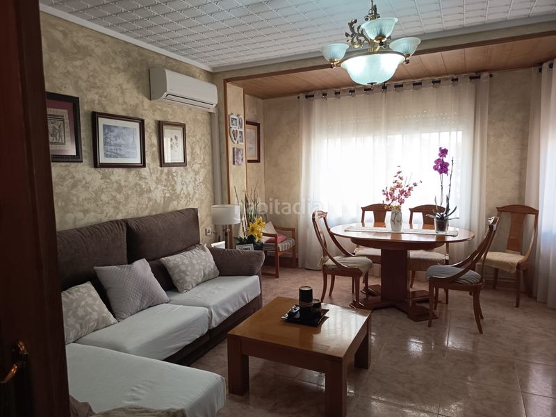 Foto d326576f-d5d5-419b-a96f-e2a433c5532b. Pis amb calefacció a Centro Sant Vicent del Raspeig