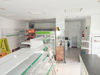 Local Comercial en Plaza Maestro Teófilo Azabal