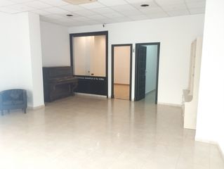 Local Comercial a Barriada España - San Pedro. Local en el centro de jerez