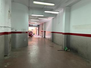 Business premise  Carrer del remei. Locaolde 160 m2 eb venta o alquiler en les corts