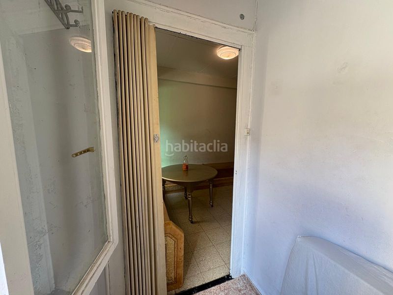 Foto aabf9aa0-1132-44ca-b338-4af6d00f360c. Pis a Raval Barcelona