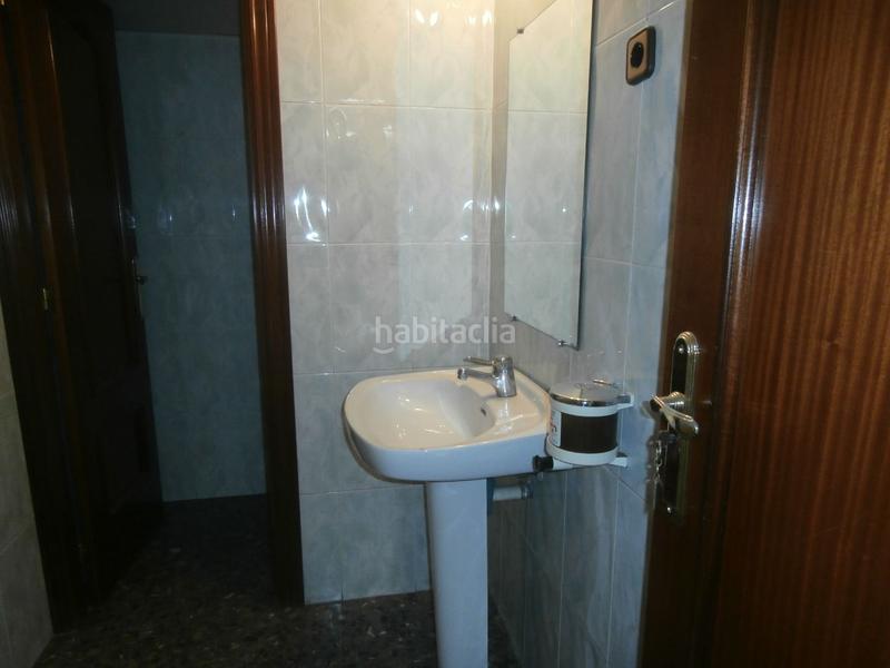 Foto b688a988-7ae7-437c-b20e-539b5b0f06db. Alquiler oficina  en alquiler en hospitalet en Hospitalet de Llobregat (L´)