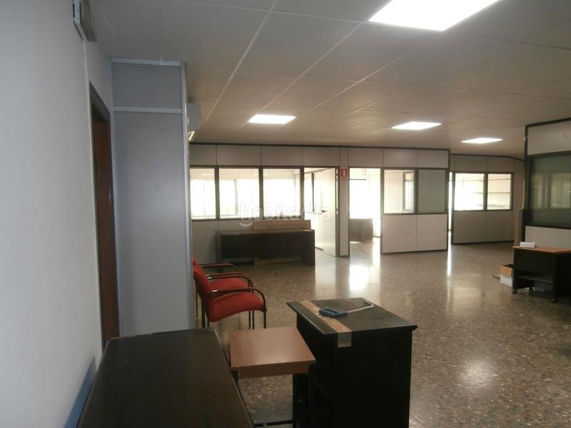 Foto 2736e5c0-01ab-4bea-9544-004f13db0157. Location bureau dans Centre Hospitalet de Llobregat (L´)