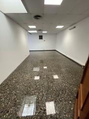Rent Office space  Travessera industrial. Oficina en alquiler en hospitalet