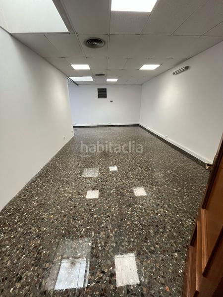 Foto ef838124-fd7b-410e-9fd0-3cac7d21984c. Rent office space with heating in Centre Hospitalet de Llobregat (L´)