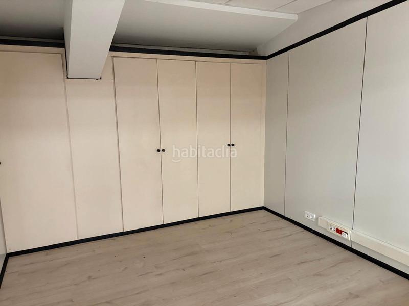 Foto d239480e-d755-45d2-b1b6-0f3c307ed5c1. Miete büro in Centre Hospitalet de Llobregat (L´)