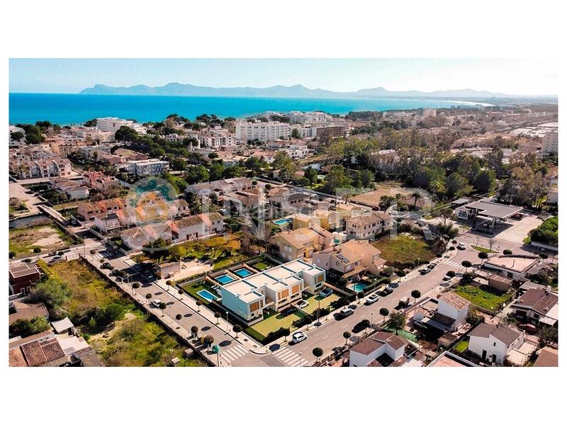 Foto 583944e5-1101-4a7a-9b0b-ea62313ed3c6. Xalet a port d´Alcúdia-platja dálcúdia Alcúdia