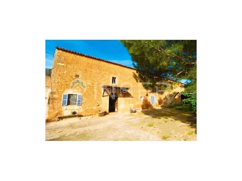 Foto f846a853-2b85-4857-9242-c5513e175c63. Casa gran finca rustica con múltiples edificaciones en Campos