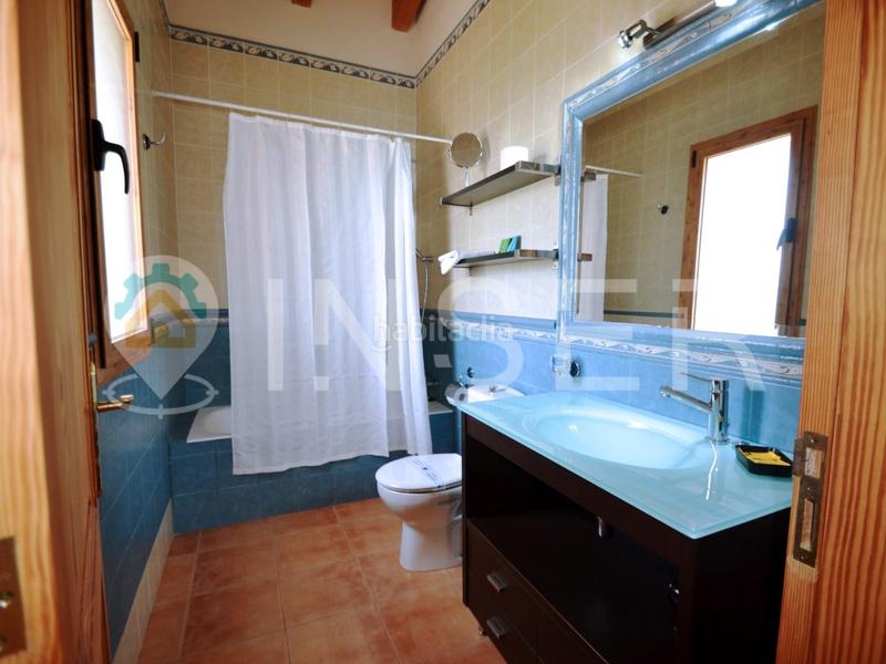 Foto 8f739fee-65fe-43d5-905c-36095413f2af. Masia a Llubí