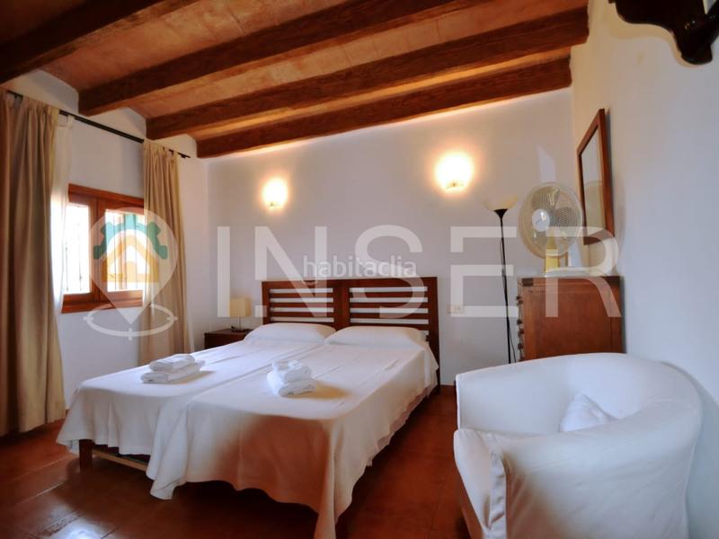 Foto ccb429b4-ef73-44e0-ab67-7741a43c70fc. Masia a Llubí