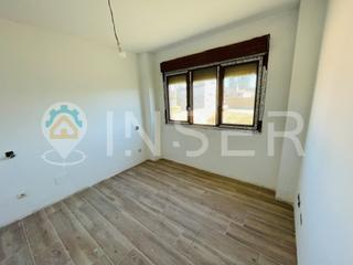 Lloguer Xalet  Barrio nuevo. Casa con patio y garaje en navalperal.