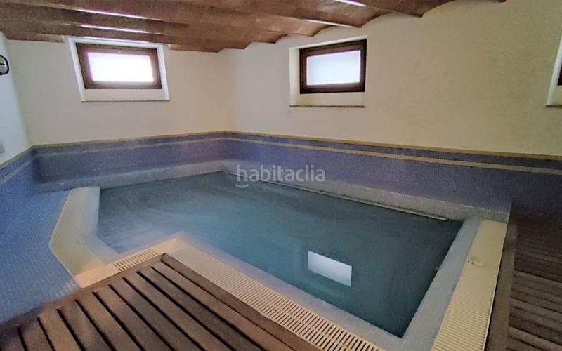 Foto 2a121696-e75c-4e7f-89b4-ea0d33343516. Xalet amb calefacció aparcament piscina a Palau Girona