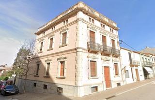 Chalet in Palau. Exclusiva finca con jardín privado en el centro de llagostera