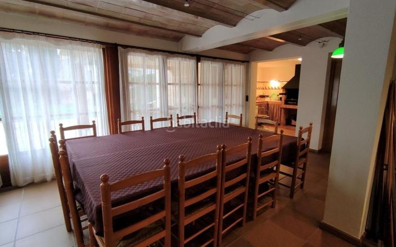 Foto 76786c4d-d4c5-4fb3-9101-756c65b2e4cc. Xalet amb calefacció aparcament piscina a Palau Girona