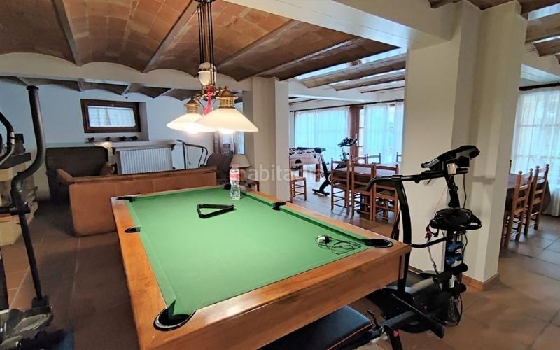 Foto a93c34cb-bba7-48f8-9dc4-2ed1c991cec2. Xalet amb calefacció aparcament piscina a Palau Girona