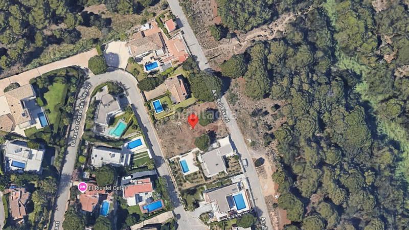 Foto e41bb115-0a6d-453c-b76c-cc279549fd4e. Residential plot in Montgoda Lloret de Mar