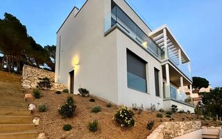Xalet a Lloret Verd - Els Pinars. Villa de lujo en urbanización els pinars smart y ecoeficiente, c