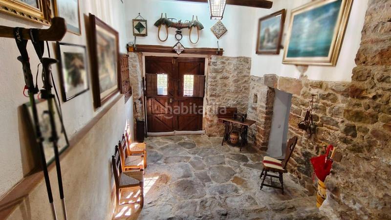 Foto a11e5fbc-a1d6-46cb-aec4-8d76c09e4541. Masía casa histórica en el casco antiguo de llorà en Sant Gregori
