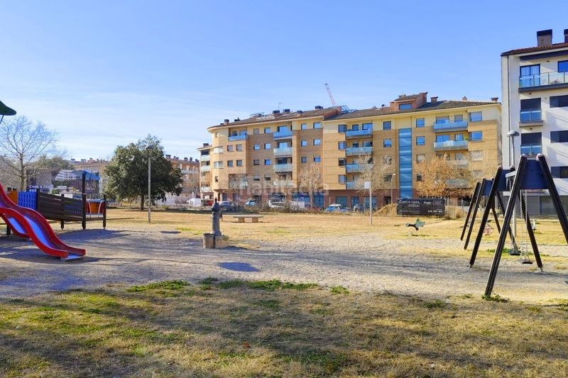 Foto bbd15055-d618-441e-9bc7-e81e348b7063. Dúplex a Montilivi Girona