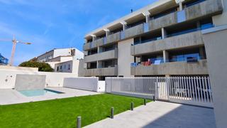 Appartement à Calle mestra numancia 22. Piso con grande terraza a 100m de la playa en sant antoni de cal
