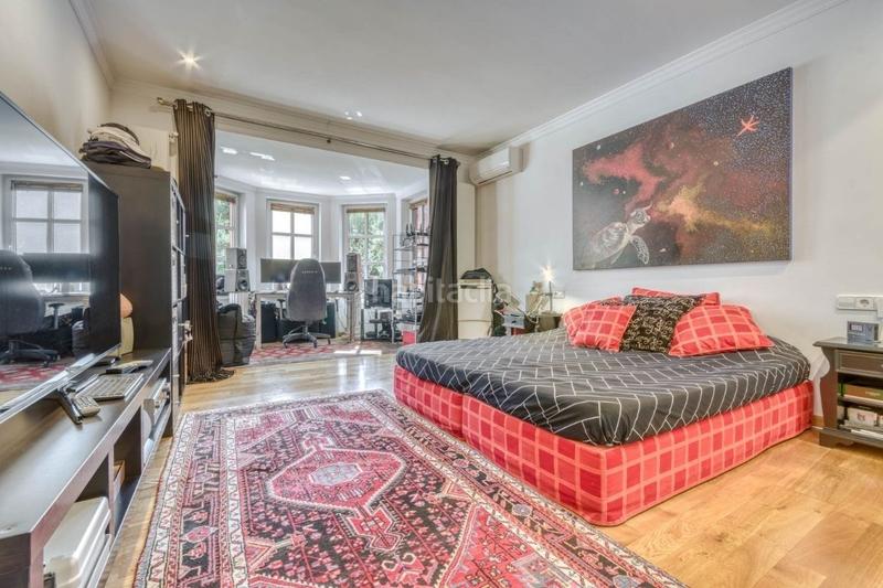 Foto 47566995-6e5f-432b-ab5d-1c30ca6a216a. Chalet avec parking dans Nord Roses