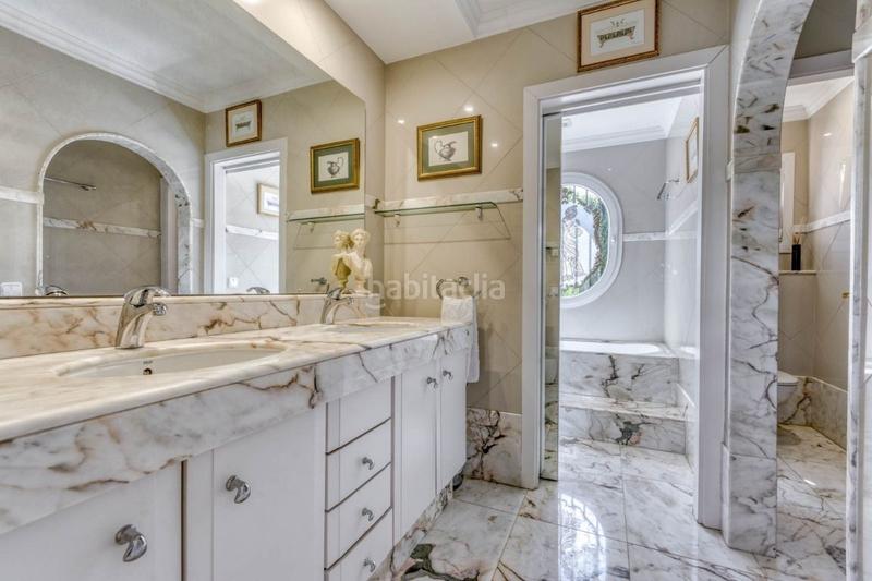 Foto ba25cc13-4c19-44e9-bd9e-93c0cc047762. Chalet avec parking dans Nord Roses