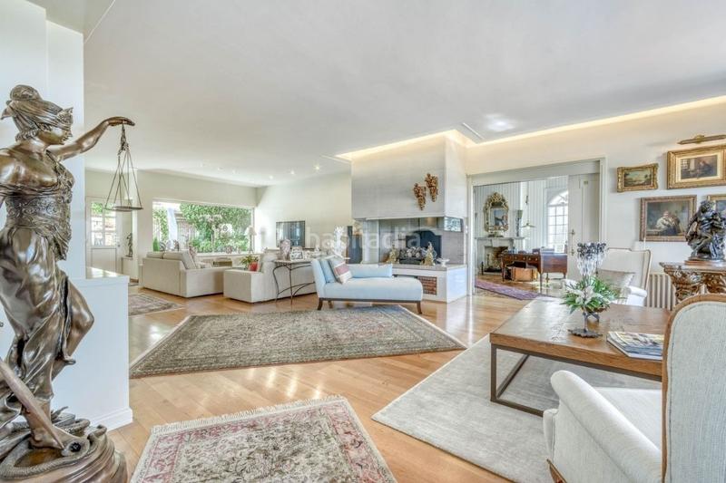 Foto bb0b2731-84eb-46ab-90de-08cbc74a8fa8. Chalet avec parking dans Nord Roses