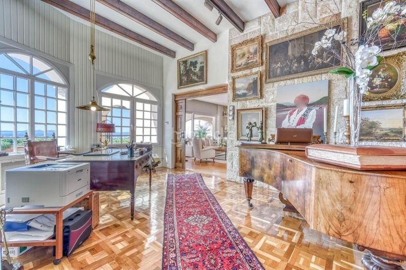 Foto f959d3d3-1b50-4d0f-a2b3-1b4c057cc1a8. Xalet amb aparcament a Nord Roses