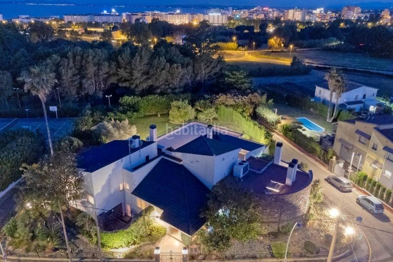 Foto 4108128b-5df9-4481-adc3-ccc21f9a9b27. Xalet amb piscina a Nord Roses