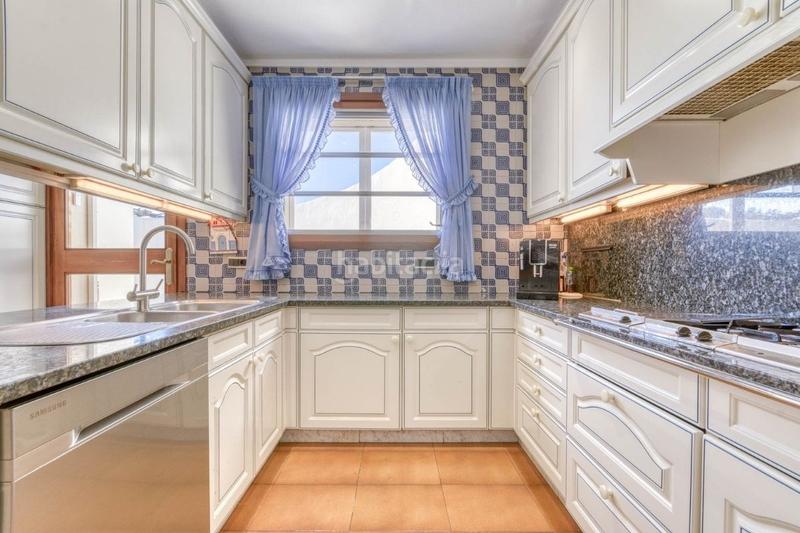 Foto 5e084bf6-f5d7-4c51-992e-737100b5892c. Xalet amb piscina a Nord Roses