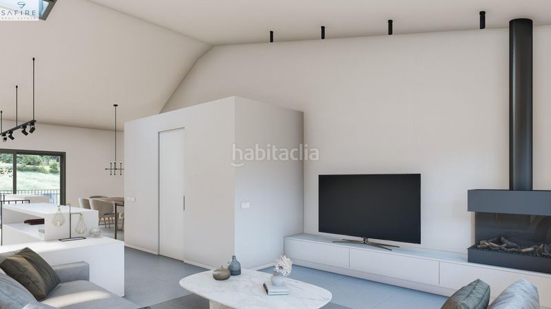 Foto f03ab325-6914-4d9c-905a-59731f02ce0d. Casa adossada amb aparcament a Sant Daniel Girona
