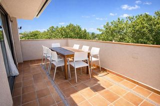 Location Duplex à Centre-Platja. Dúplex de alquiler en playa de aro con 70 m2 de terraza