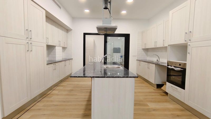 Foto 06a77eca-582f-4555-ad1c-b9fae028b91c. Planta baixa amb aparcament a Eixample Sud-Migdia Girona