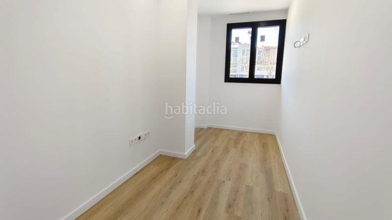 Foto a08c2a97-9754-4d4c-8d8c-d622a1a08c5e. Planta baixa amb calefacció aparcament a Eixample Sud-Migdia Girona