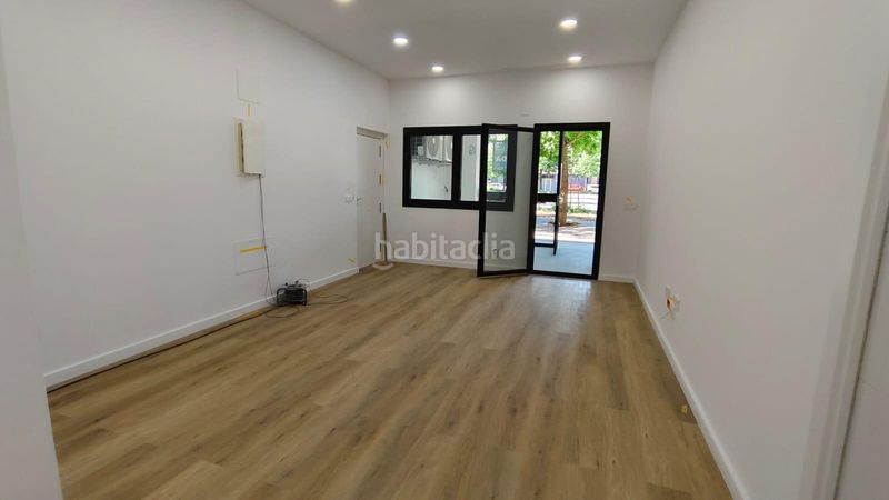 Foto acefed14-250e-4a0e-be4d-371b55bbe948. Planta baixa amb calefacció aparcament a Eixample Sud-Migdia Girona