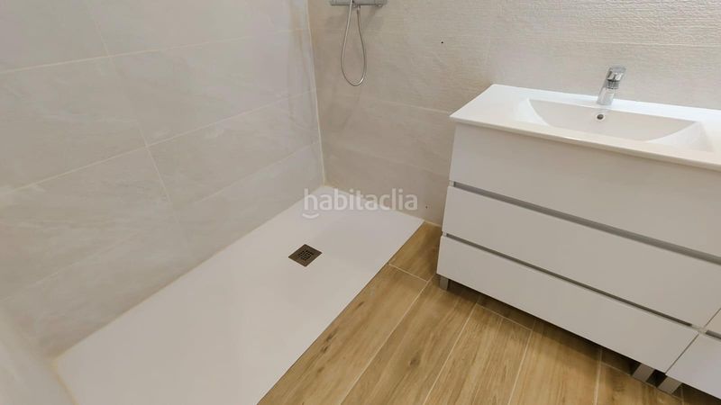 Foto c7c0db0b-995f-4963-be12-c5accaedca4d. Planta baixa amb calefacció aparcament a Eixample Sud-Migdia Girona